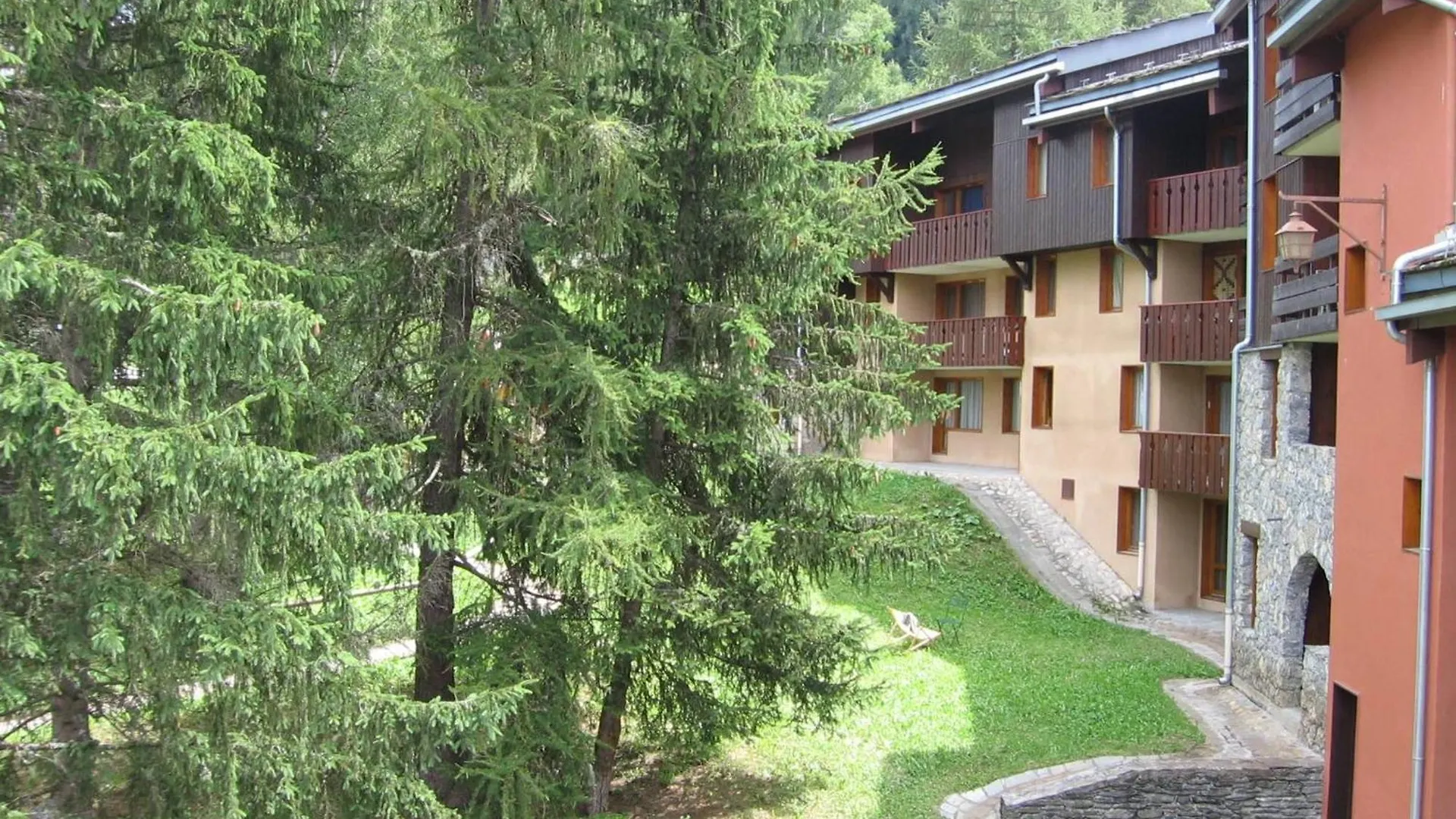 Duplex 6 Pers Avec Balcon Aux Coches, Proche Pistes Et Commerces - Fr-1-353-5 La Plagne Apartment